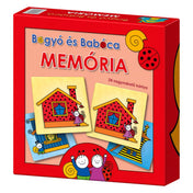 A Keller & Mayer által kiadott Bogyó és Babóca Memória társasjáték piros doboza, amely két azonos házikót ábrázoló kártyát mutat a borítón.