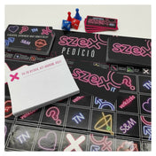 Szexpedíció társasjáték tartozékokkal – A játéktábla, kártyák, dobókockák és bábuk láthatók a Szexpedíció felnőtt társasjátékból.