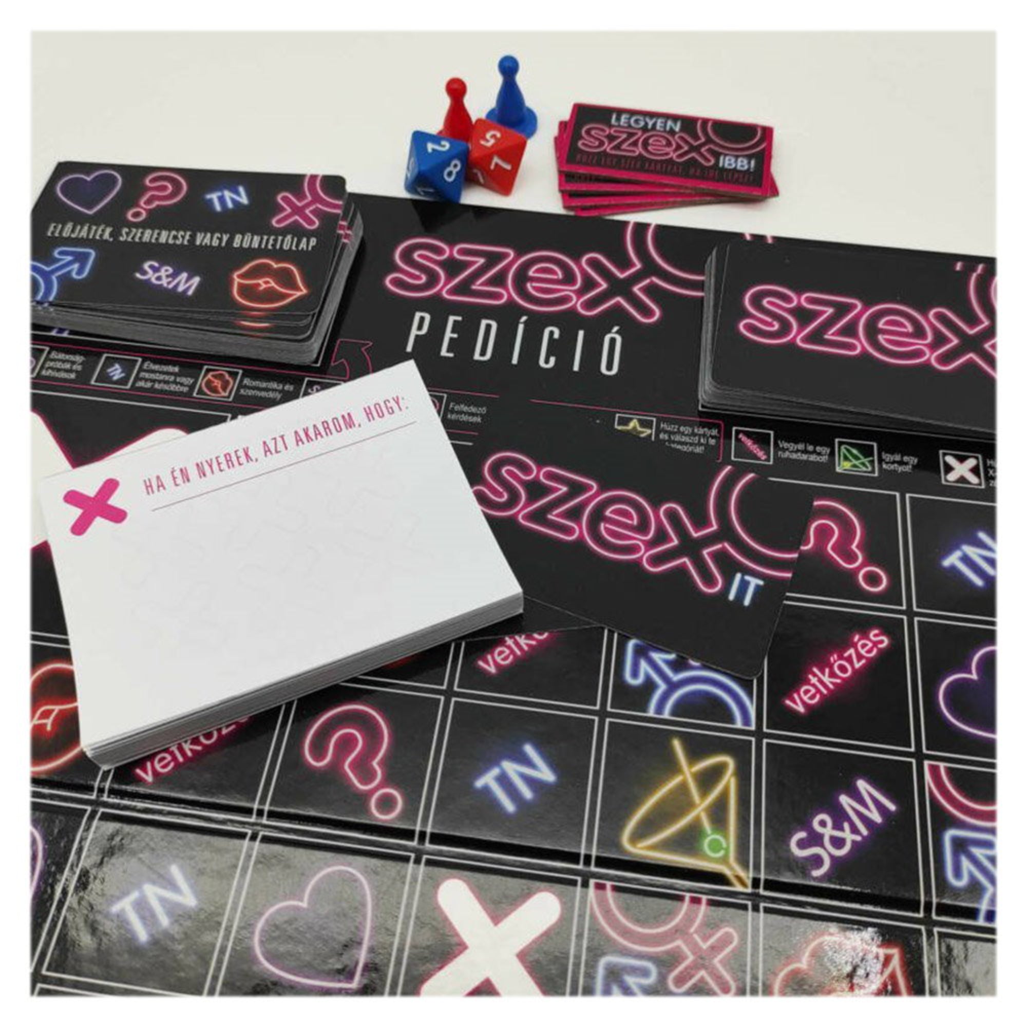 Szexpedíció társasjáték tartozékokkal – A játéktábla, kártyák, dobókockák és bábuk láthatók a Szexpedíció felnőtt társasjátékból.