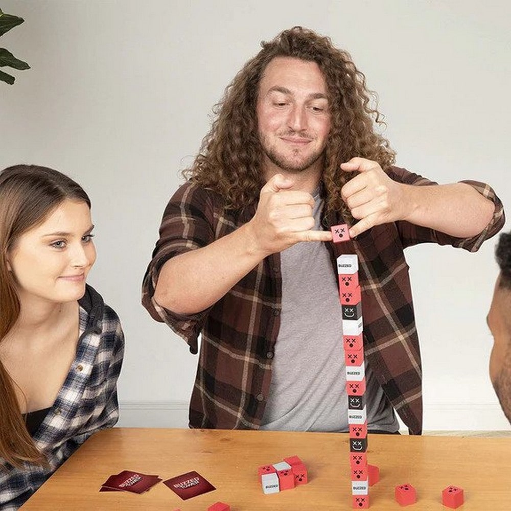 What Do You Meme? Buzzed Tower, angol nyelvű társasjáték
