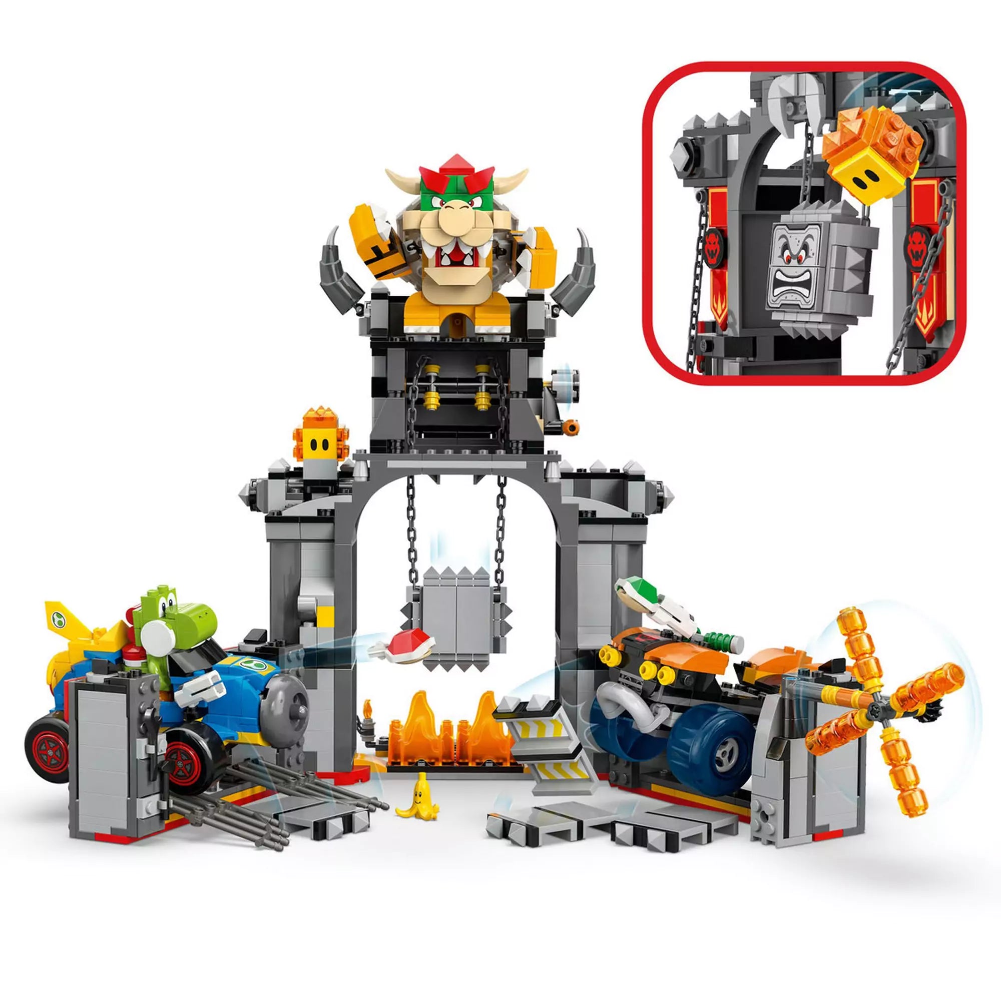 LEGO Super Mario: Mario Kart, Bowser kastélya (72039) akciókép, a kastély forgó és mozgó elemeinek, valamint a Thwomp csapdának a bemutatásával.
