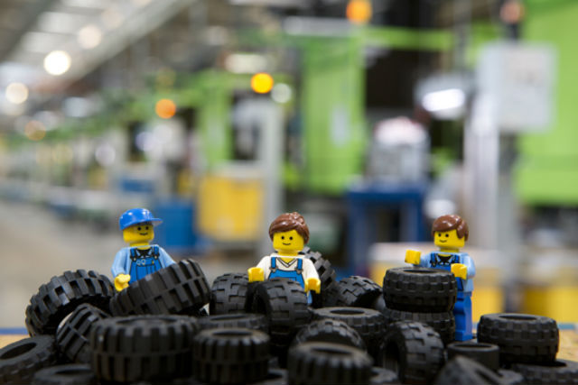 lego figurak kerekekkel