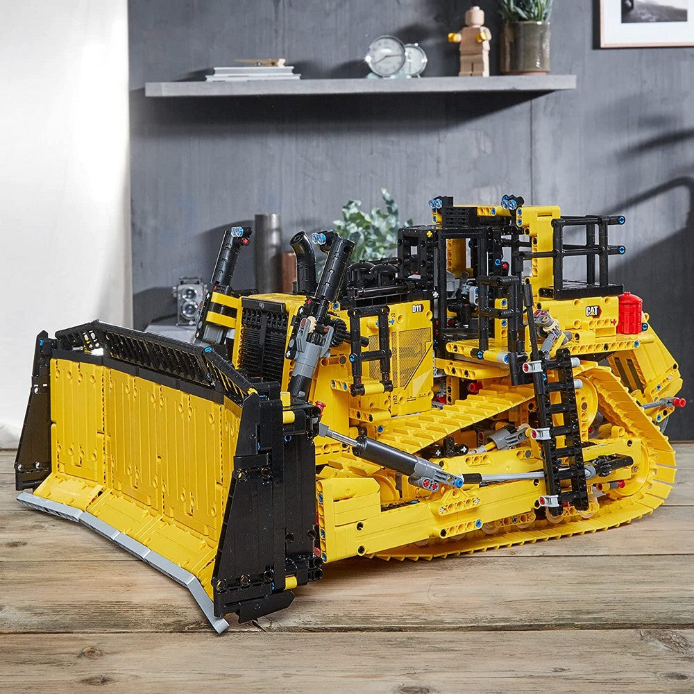 LEGO Technic Applikációval irányítható Cat® D11 buldózer 42131