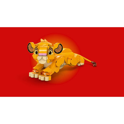 LEGO ǀ Disney Simba, a kis oroszlánkirály - Simba figura piros hatter elott