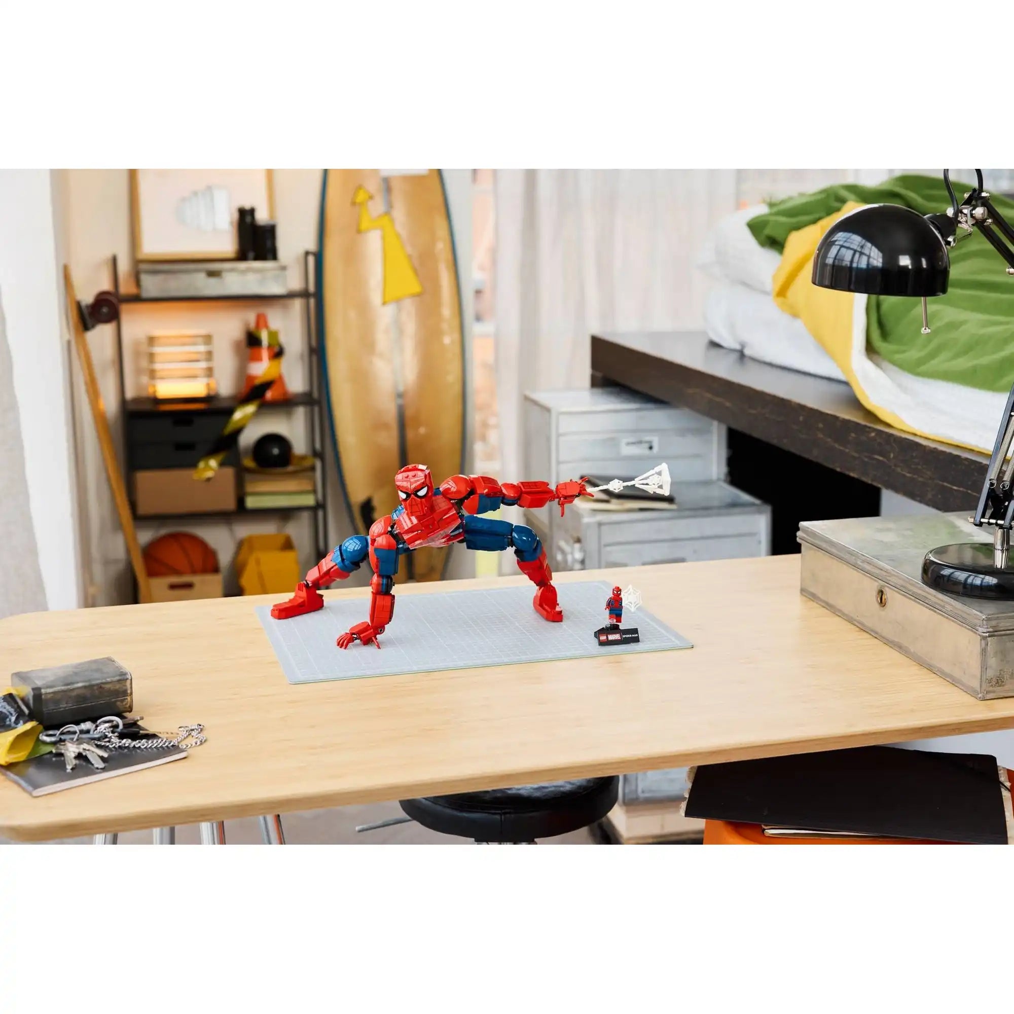 LEGO Marvel: Pókember akciófigura 76346, 813 darabos