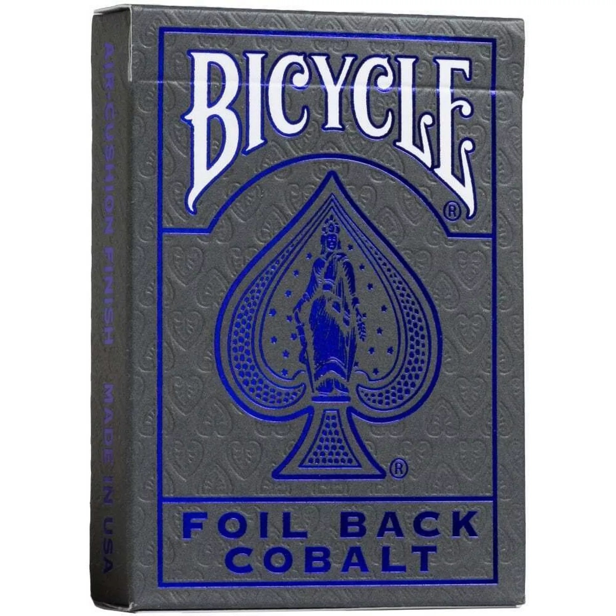 A Bicycle Foil Back Cobalt kártyapakli dobozának közeli képe, szürke alapon kék fóliás pikk ász motívummal és a jellegzetes Bicycle logóval.