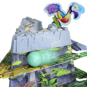 Dodo társasjáték – A játék tornyának részlete, guruló tojással és a dodo figurával a szikla tetején.