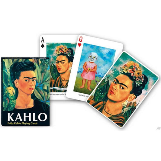 Francia kártya 1x55-ös „Frida Kahlo” készlet dobozzal, jellegzetes önarcképeket és színes művészeti motívumokat ábrázoló grafikákkal.