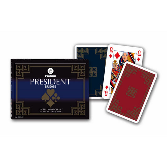 Francia kártya 2x55-ös „President Bridge” készlet díszdobozban, elegáns geometrikus mintájú hátlappal és klasszikus figurás lapokkal.