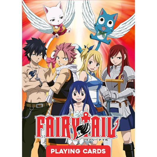 Fairy Tail manga francia kártyapakli dobozának elölnézeti borítója, a főszereplő csapat teljes alakos anime illusztrációjával, élénk színekkel és „Playing Cards” felirattal.