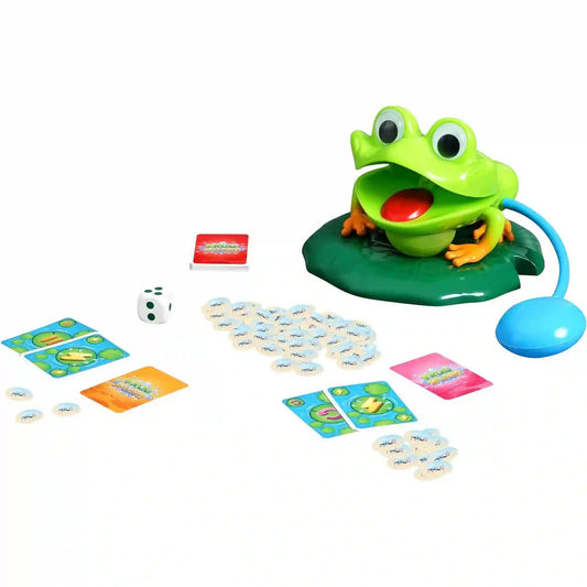 A Frog Splash társasjáték teljes tartalma: béka alakú ügyességi játékelem tavirózsalevélen, dobókocka, játékkártyák, zsetonok és egyéb kiegészítők. A kép bemutatja a játék fő elemeit, amelyekkel a játékosok gyorsaságukat és ügyességüket tehetik próbára.