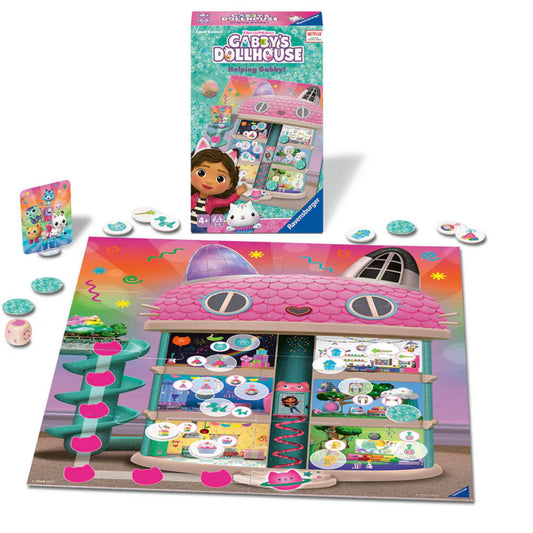 Gabby’s Dollhouse – Helping Gabby! többnyelvű társasjáték teljes játéktartalma, színes babaház alakú játéktáblával, karakteres zsetonokkal, dobókockával és kártyákkal, fehér háttéren bemutatva.