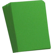 Gamegenic Prime Sleeves Standard Size (zöld) – egymásra helyezett zöld kártyavédő tasakok legyezőszerűen elrendezve, fehér háttéren.