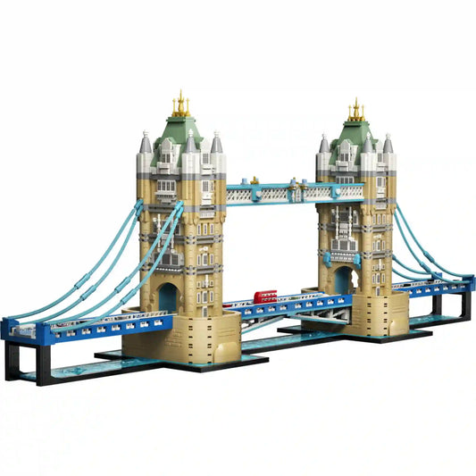 A LEGO Architecture Tower Bridge 21067 megépített londoni Tower Bridge modellje részletgazdag tornyokkal és felnyitható híddal.