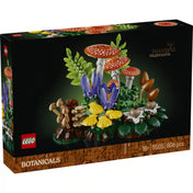 LEGO Botanicals Erdei gombák (11505) készlet elülső dobozképe, amely a dekoratív erdei növény- és gombakompozíciót mutatja fekete háttér előtt, felnőtteknek készült építőkészletként.