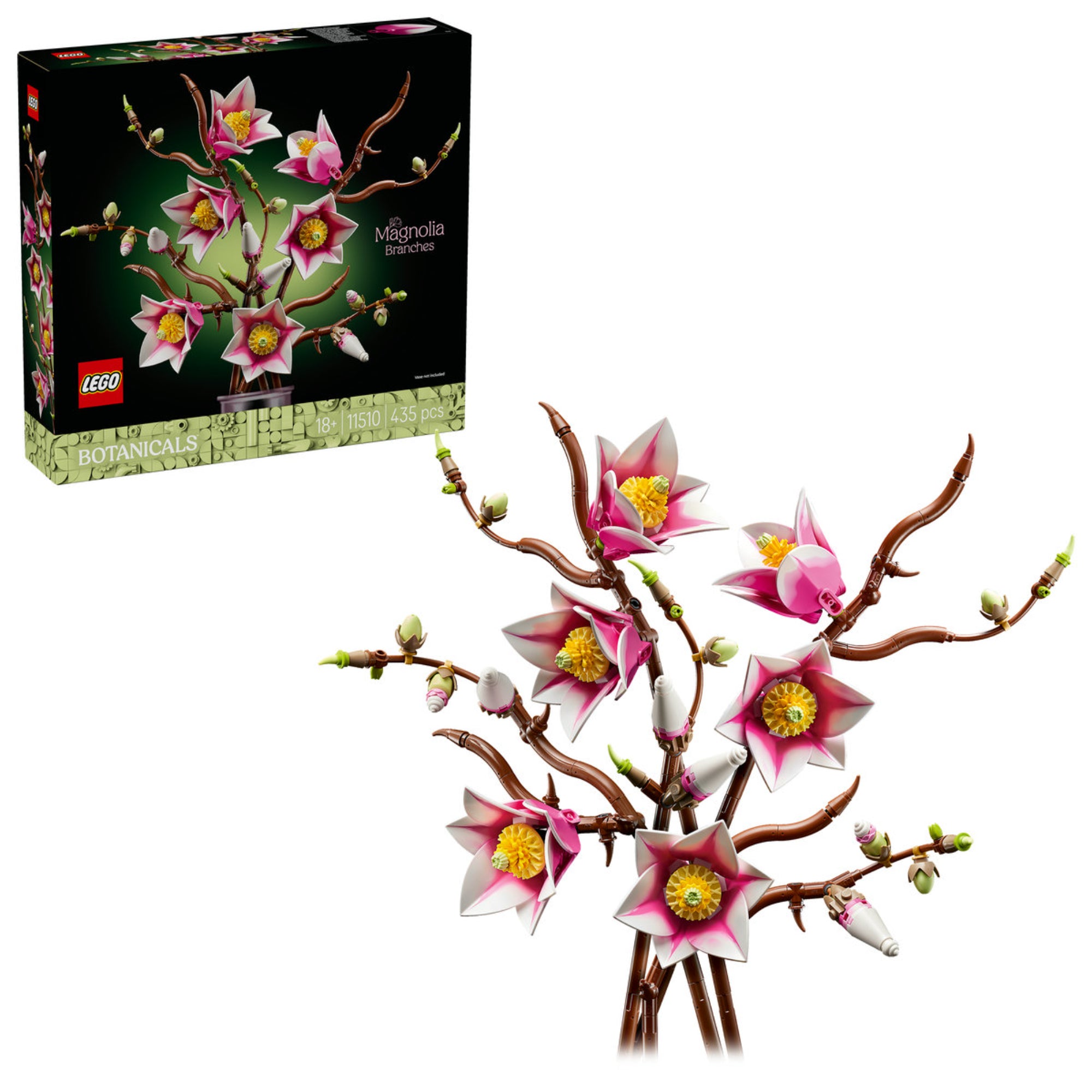LEGO Botanicals Magnolia Branches 11510 doboz és a megépített magnólia ágak LEGO virágmodell fehér háttéren.