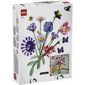 A LEGO Botanicals Olivia Rodrigo virágcsokra 11507 dobozának hátoldala, amely bemutatja a csokor elrendezési lehetőségeit és a dekorációs használatot.