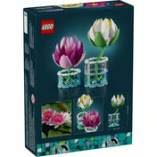 LEGO Botanicals Tavirózsák (11511) készlet hátoldala, amely a megépített tavirózsák különböző nézeteit, méreteit és a valós növények által inspirált dizájnt szemlélteti.
