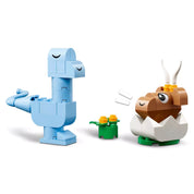Egy kék és egy tojásból kikelt barna dinoszaurusz figura az "LEGO Classic Kreatív dinoszauruszok (11041)" készletből.