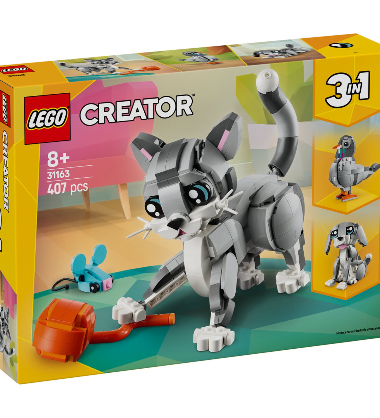 A LEGO Creator 3 az 1-ben Játékos Macska 31163 készlet dobozának hátoldala, bemutatva a három lehetséges állatmodellt – egy macskát, egy kutyát és egy galambot – amiket a készletből építeni lehet.