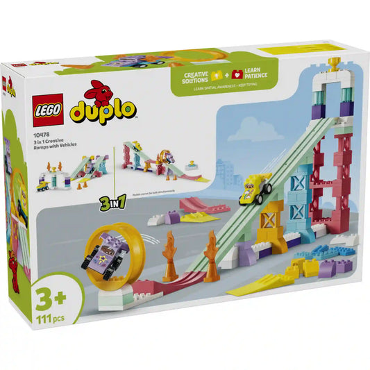 LEGO DUPLO 3 az 1-ben Kreatív versenypályák járművekkel (10478) dobozképe, amely egy magas rámpás versenypályát, ugratókat, hurkot és két versenyautót mutat be a 111 darabos készletből.