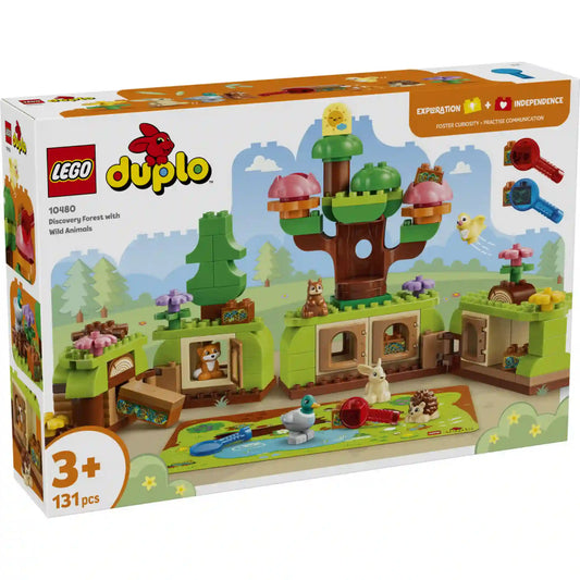 LEGO DUPLO Vadállatok erdei felfedezőkészlete (10480) dobozképe részletes erdei jelenettel, lombkoronás fával, állatlakásokkal, nagyítókkal, valamint nyúl-, sün-, róka- és madárfigurákkal.