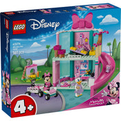 A LEGO Disney 43274 Minnie kisállat szállója dobozának elölnézeti képe, rajta Minnie egérrel, Daisy kacsával és a kétszintes, rózsaszín és türkiz szállóval, csúszdával és járművel.