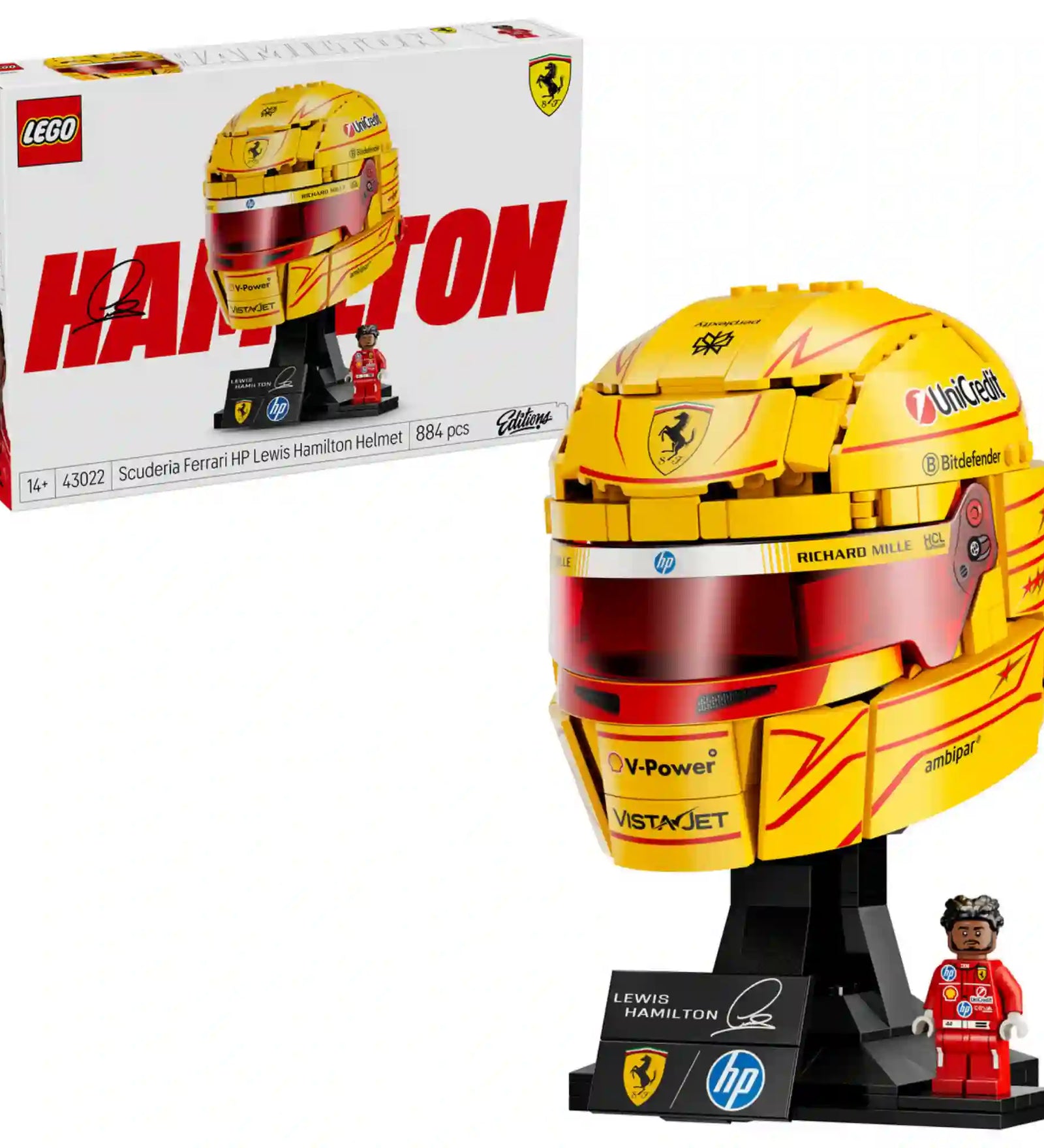 LEGO Editions Scuderia Ferrari HP Lewis Hamilton sisakja 43022, 884 darabos készlet doboza és megépített sisakmodell együtt.