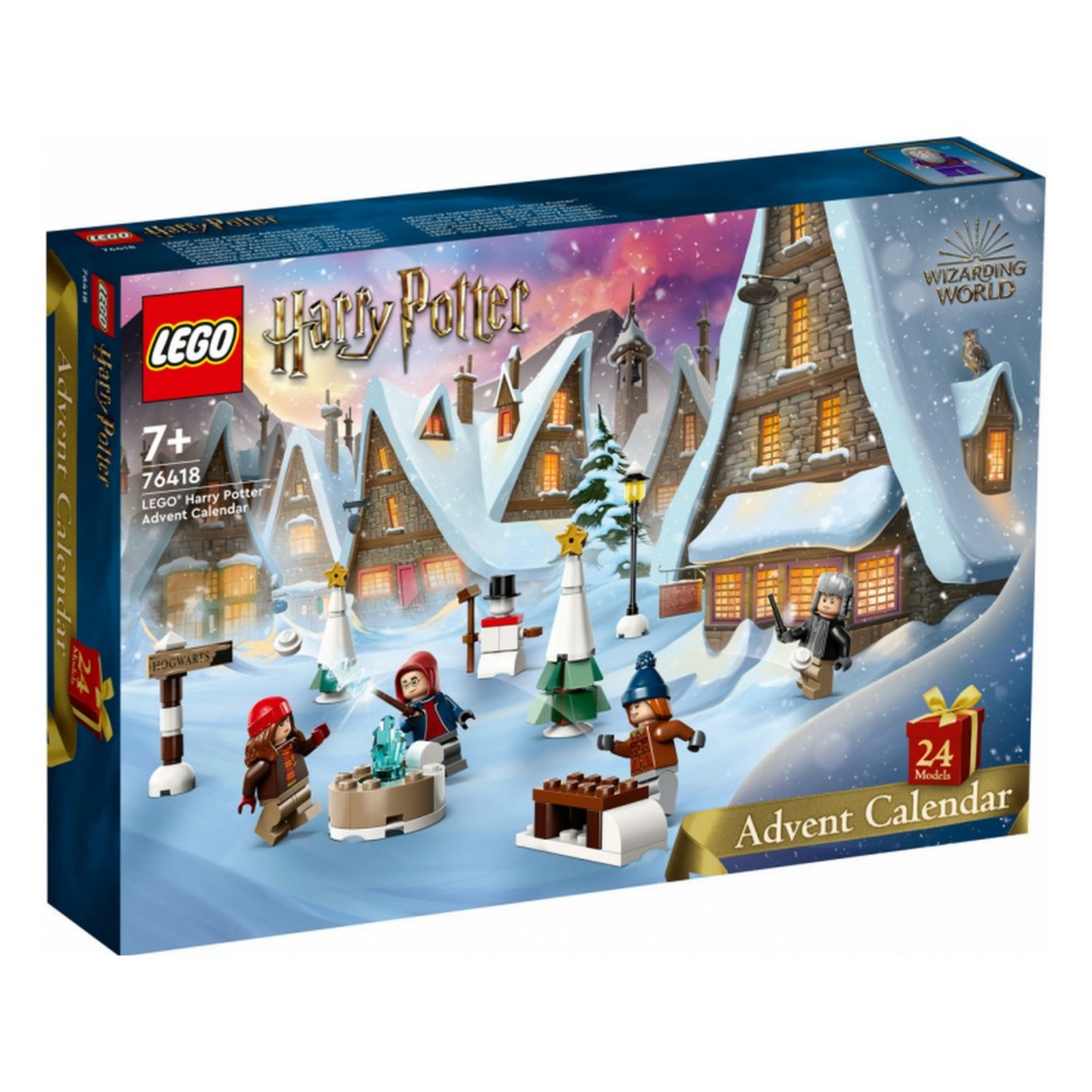 LEGO Harry Potter Adventi naptár (76418) doboza, havas Hogsmeade háttérrel és minifigurákkal a doboz előlapján, 24 meglepetéses adventi szett