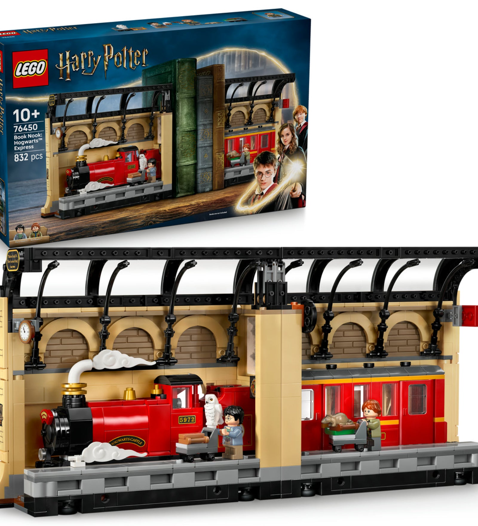 4. vágány peronjával, vörös Roxfort Expressz mozdonnyal, Harry, Ron és Hermione minifiguráival, valamint könyvespolcra illeszkedő dizájnnal.