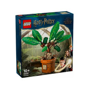 A LEGO Harry Potter Mandragóra (76433) készlet doboza, rajta a növény megépített modelljének képe, Harry, Hermione és Ron portréival a háttérben.