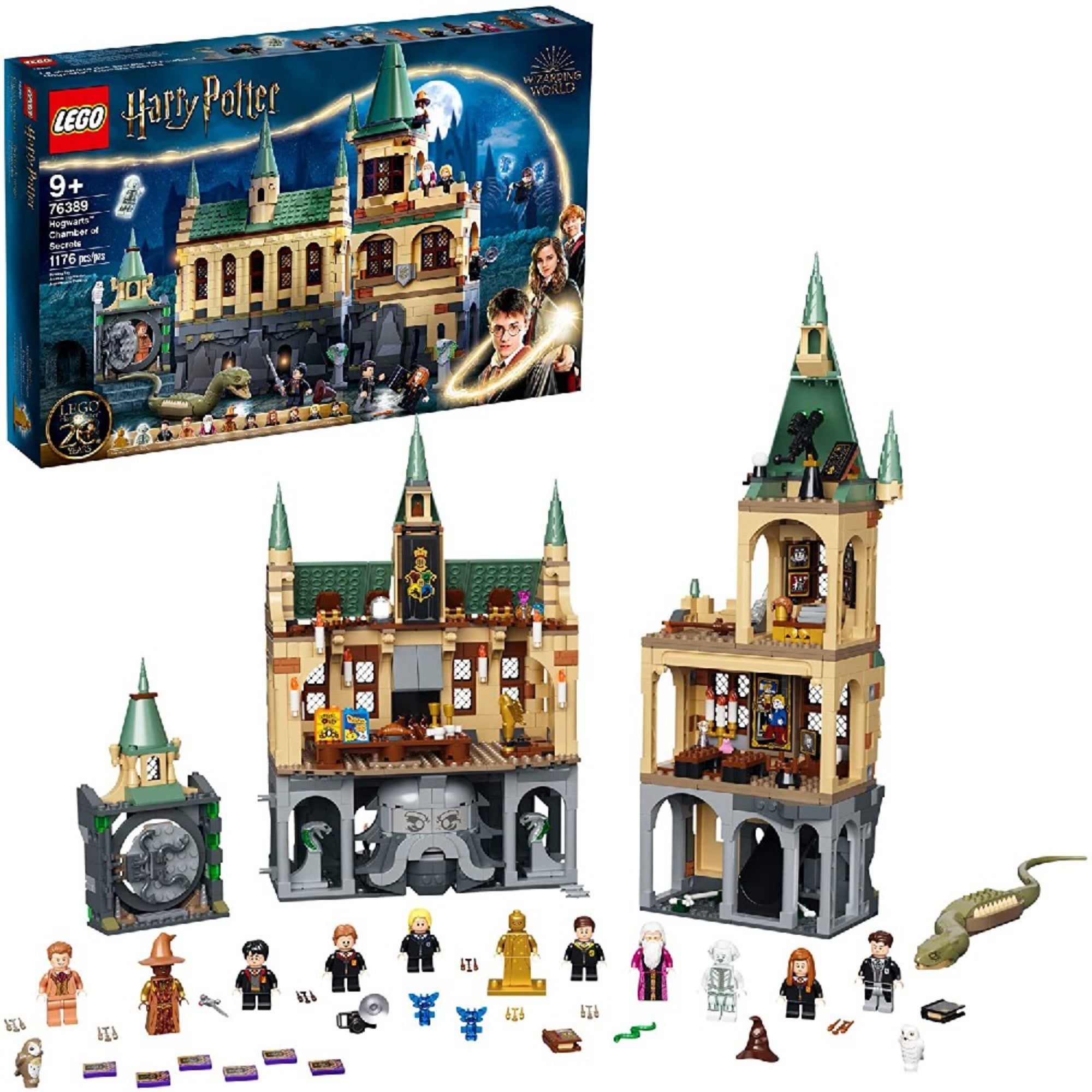 LEGO Harry Potter Roxfort Titkok Kamrája 76389 – a szett doboza és az összerakott kastély, minden minifigurával, kiegészítővel és a Baziliszkusszal együtt.