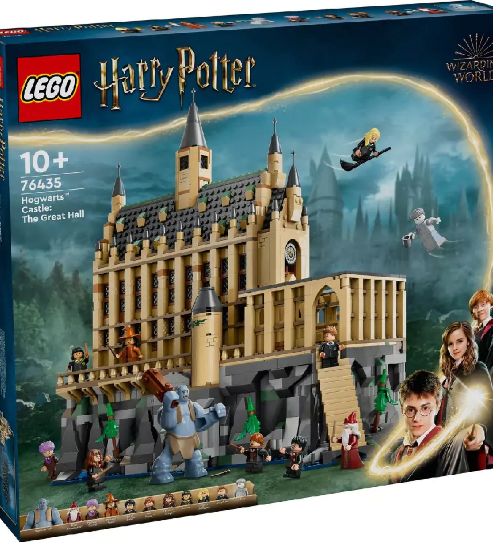 LEGO Harry Potter Roxfort kastély – A nagyterem (76435) szett díszdoboza varázslatos háttérrel, a dobozon a kastély, karakterek és a troll is látható
