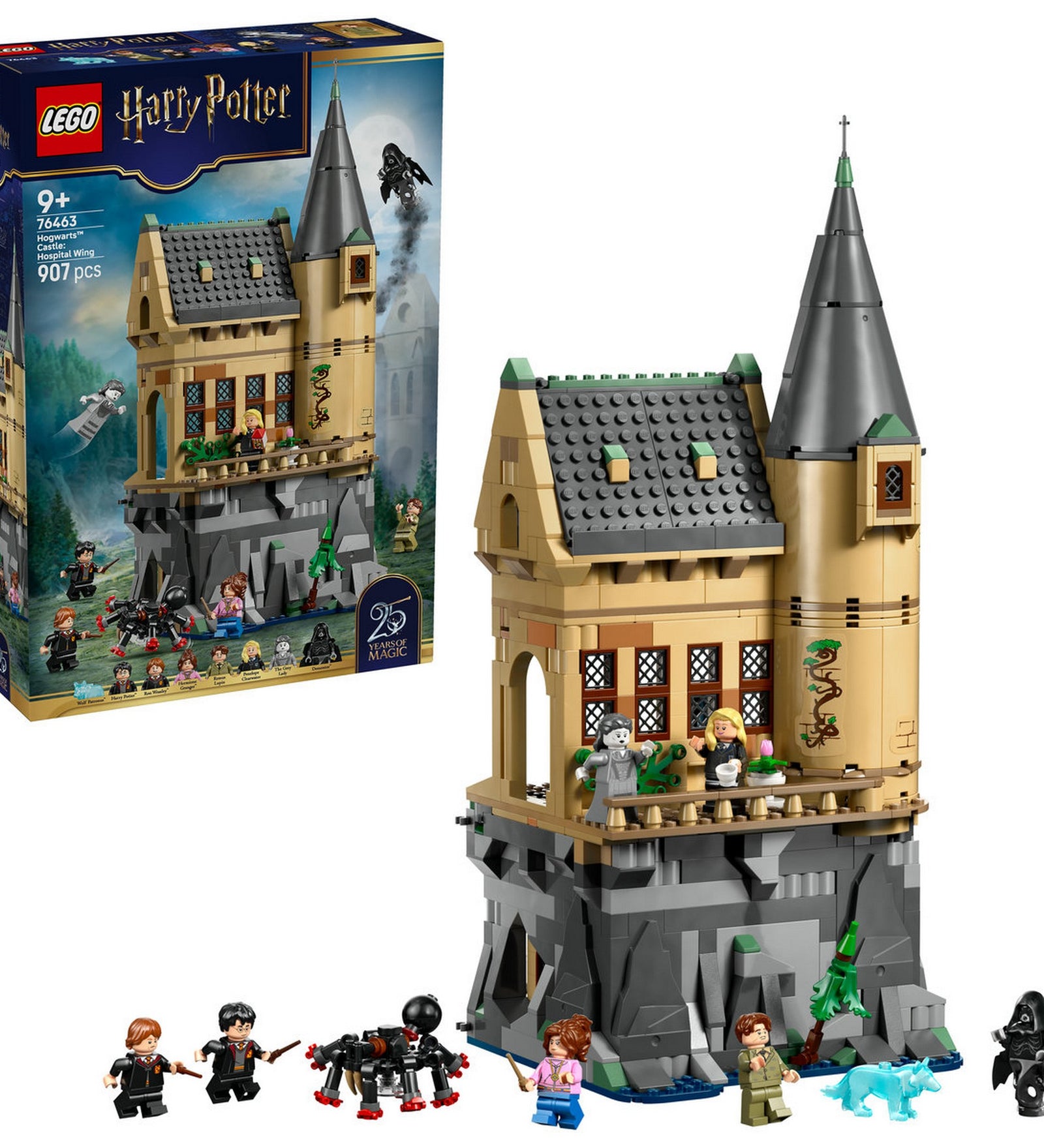 LEGO Harry Potter: Hogwarts kastély – Kórházi szárny 76463 – a teljes készlet kibontva, a kórházi szárny épülete és a minifigurák együtt.