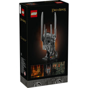 LEGO Icons 10373 Sauron™ doboz hátoldala, a sisak modell részleteivel és filmes inspirációs képekkel.