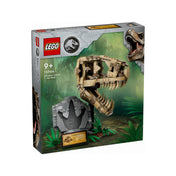LEGO Jurassic World T. Rex koponya (76964) doboza elölnézetből – dzsungeles háttérrel, LEGO és Jurassic World logókkal, a készlet ajánlott korosztályával és a látványos, megépített koponya képével.