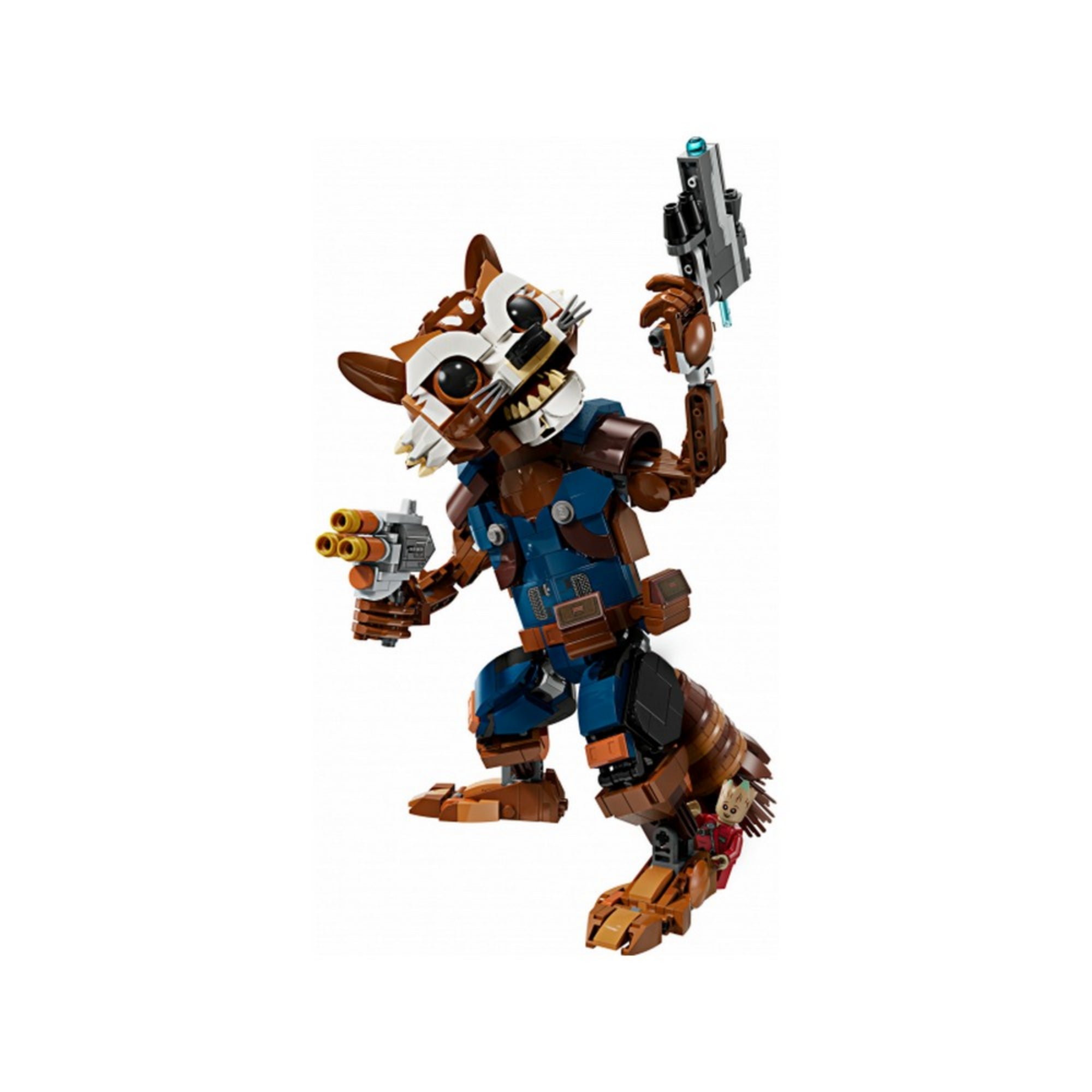 A LEGO Marvel 76282 Mordály és Baby Groot készlet teljes, megépített változata pózoló helyzetben, két kézifegyverrel felszerelve és a figura részletes arcvonásaival, sötétkék és barna színkombinációban.