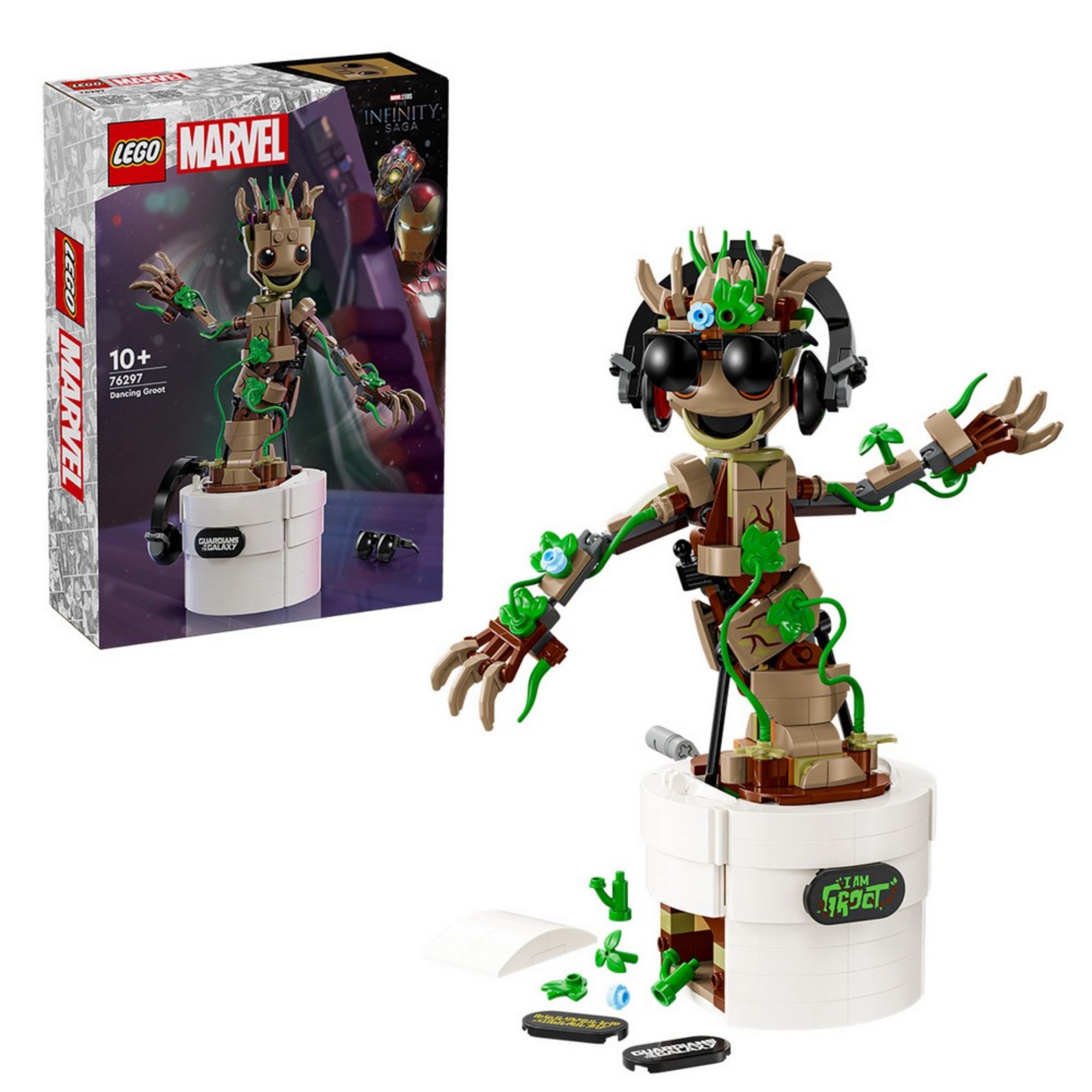 A LEGO Marvel Táncoló Groot (76297) doboza és a mellette álló összerakott Groot figura, együttesen fotózva fehér háttér előtt.