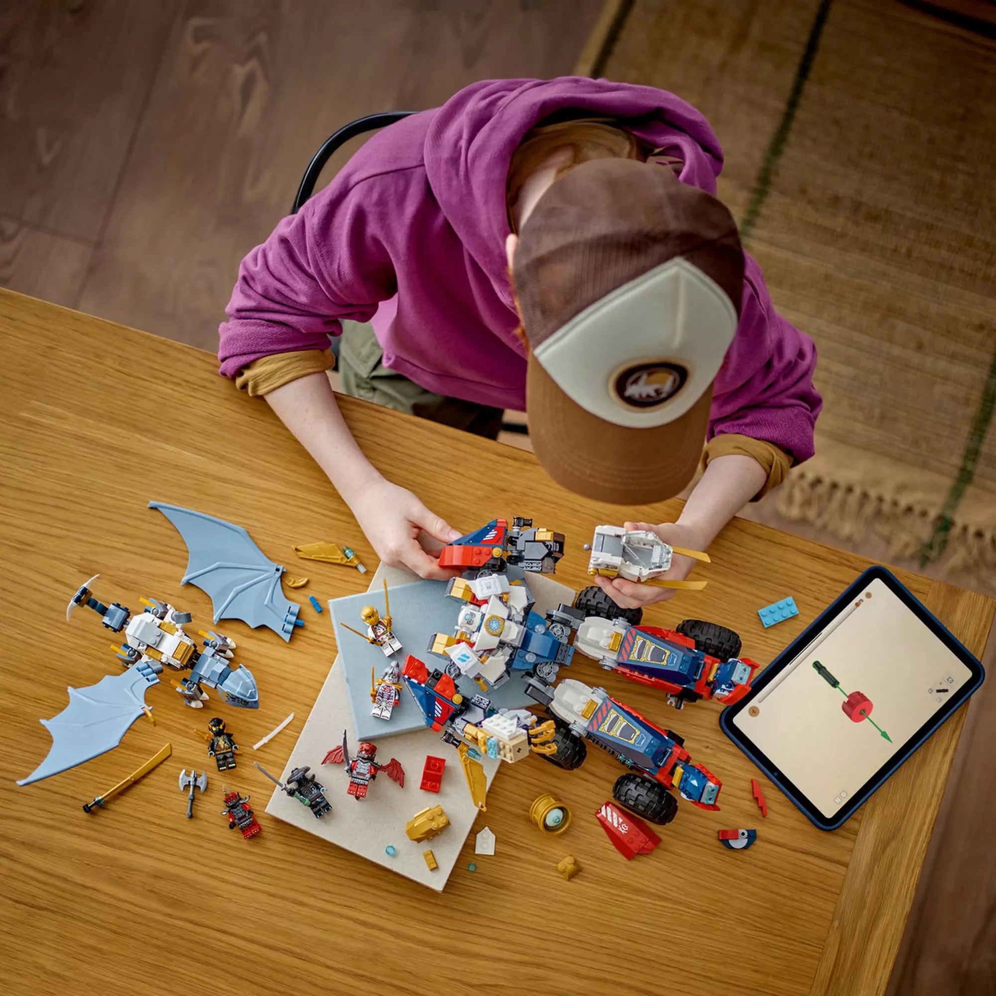 LEGO NINJAGO Zane kombinálható ultra robotja - Építés közben (71834): Kreatív építés közben, a robot részei külön-külön is összeállíthatók.