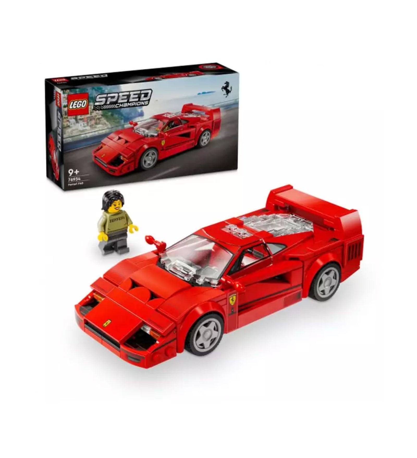 LEGO Speed Champions Ferrari F40 (76934) versenyautó összeépítve, a piros sportkocsi mellett egy Ferrari logós minifigura és a szett doboza látható háttérben.