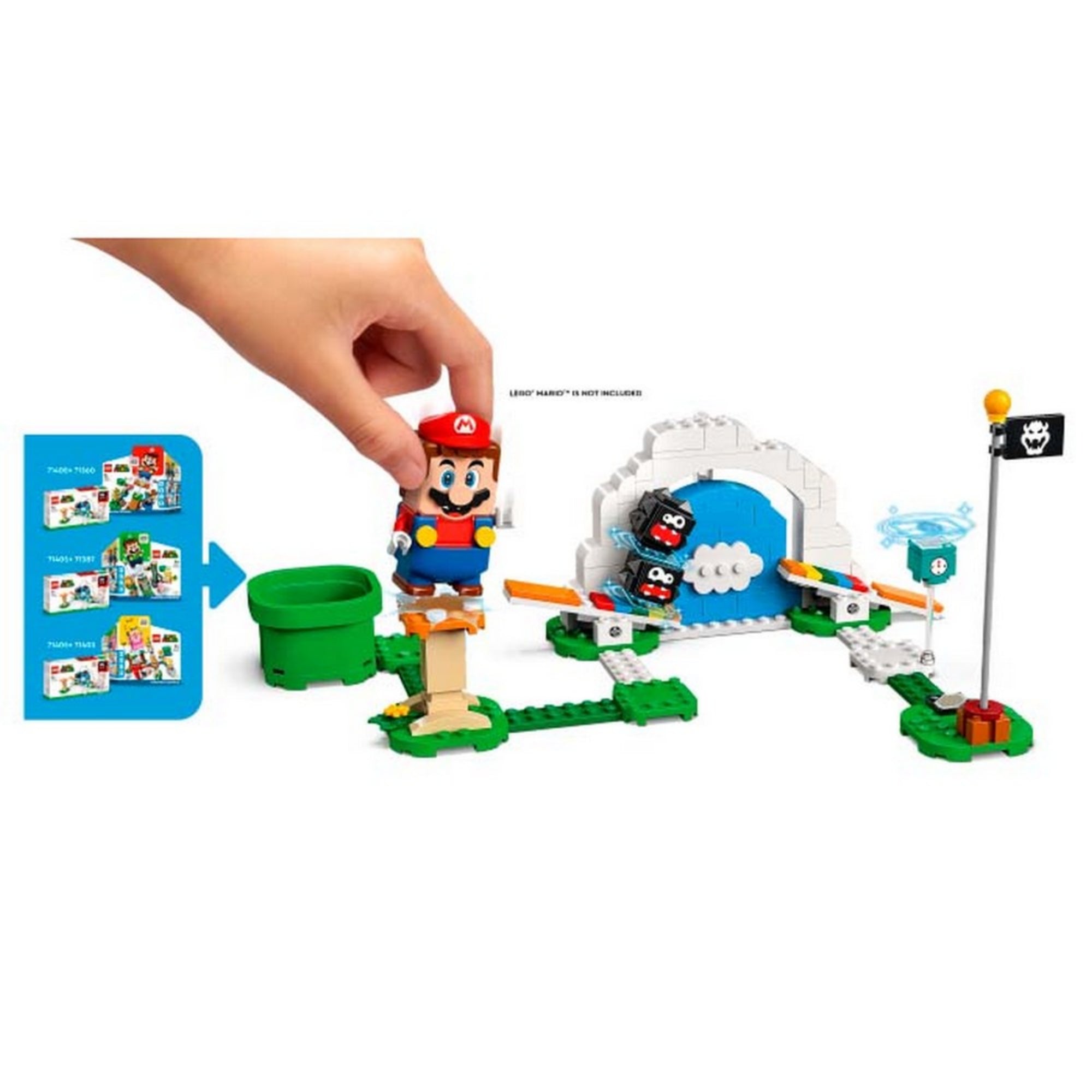 Egy gyermek Mario figurával játszik a LEGO Super Mario Fuzzy kilövő kiegészítő szett (71405) részeként felépített pályán.