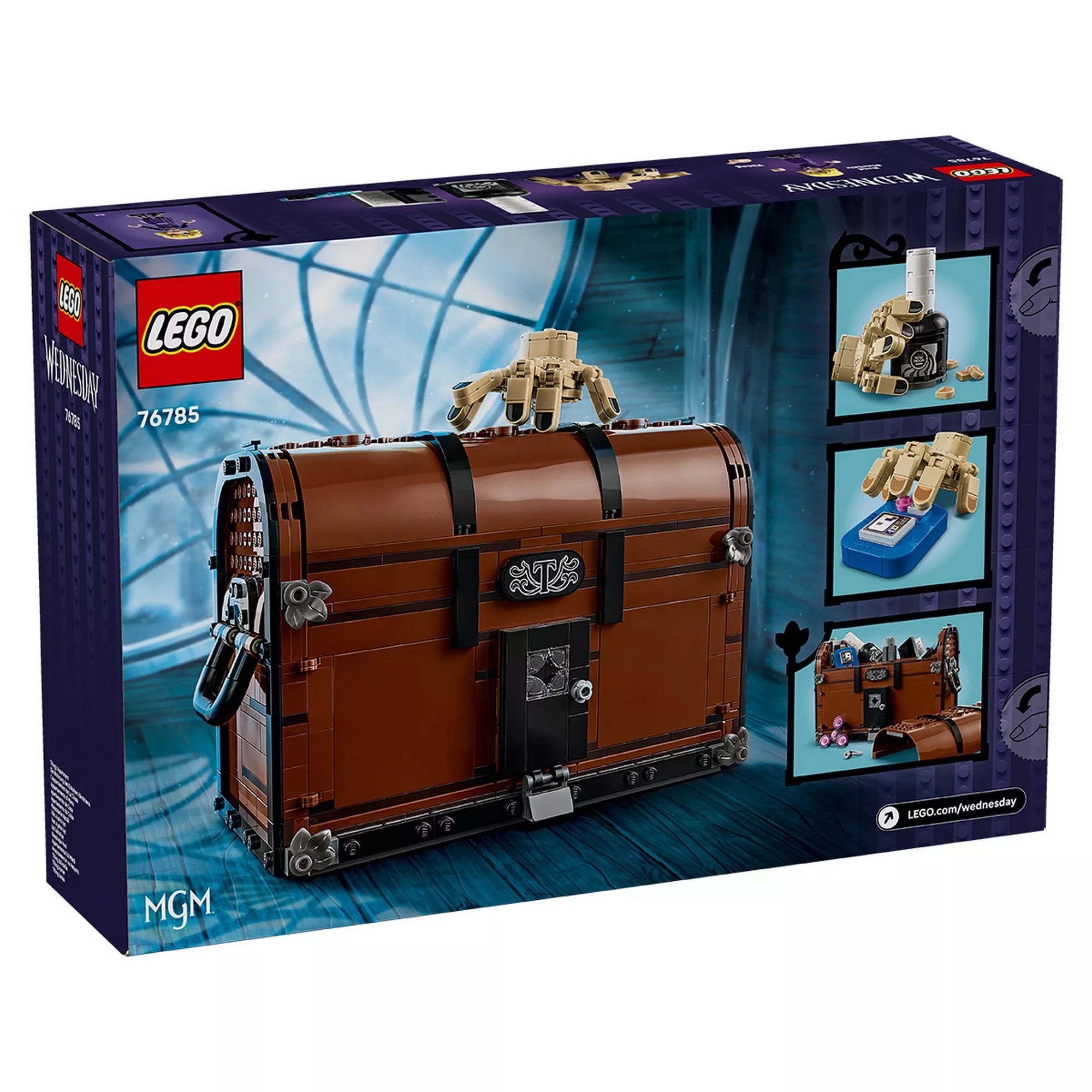 A LEGO Wednesday – Thing’s Apartment készlet dobozának hátoldala, amely megmutatja a láda zárt állapotát, a Thing kézfigurát és a játék funkcióit.