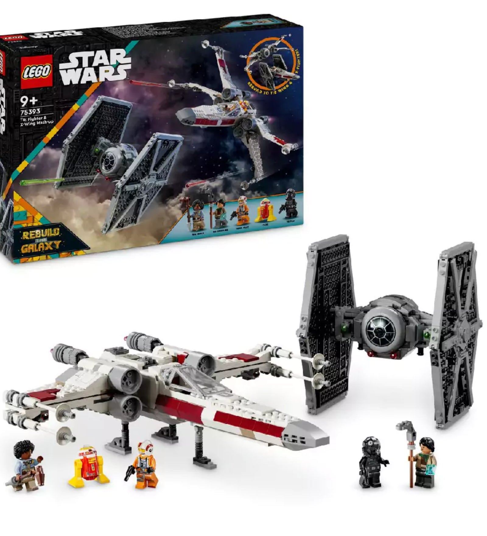 A LEGO Star Wars TIE Fighter és X-Wing mix (75393) doboza és a készlet összerakva, előtérben a hat minifigurával, háttérben a csillagközi csata jelenetével.