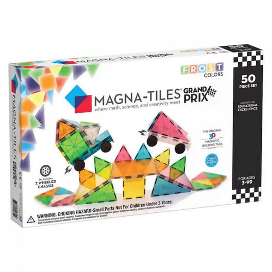 MAGNA-TILES Grand Prix 50 darabos mágneses építőkészlet doboza, színes mágneses elemekből épített versenyautókkal és versenypályás mintával.