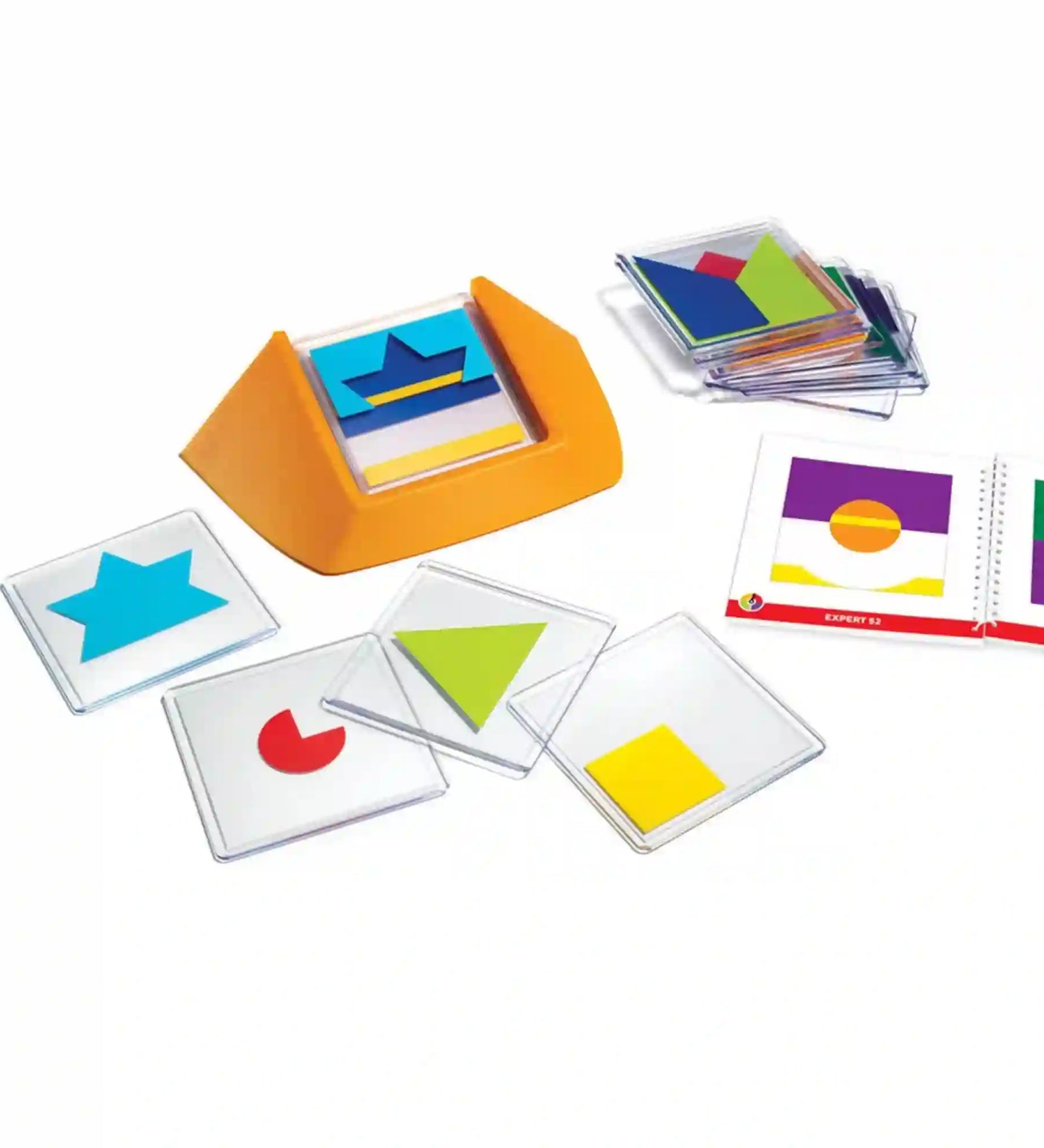 Smart Games Colour Code logikai játék tartalma színes, átlátszó lapokkal, tartóval és feladványfüzettel.