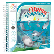 A Flippin’ Dolphins társasjáték borítója, amely egy mágneses logikai játék delfinekkel, 48 kihívással, 7 éves kortól ajánlott egyjátékos szórakozásra.