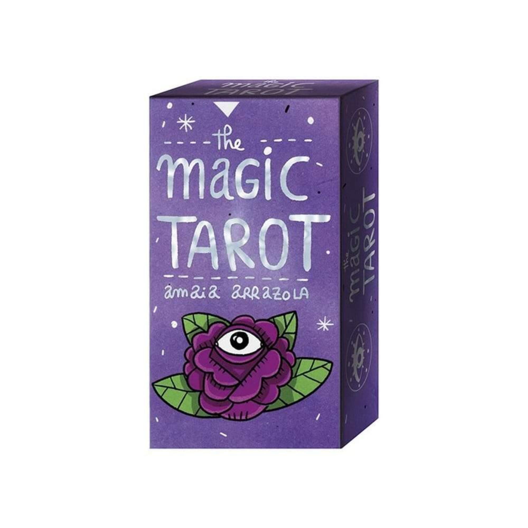 A képen a "The Magic Tarot" kártyacsomag doboza látható, amelyet Amaia Arrazola illusztrált. A lila színű, varázslatos hangulatú dobozt egy misztikus szemmel díszített virágmotívum ékesíti.