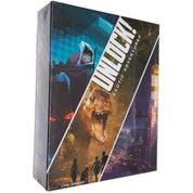 Unlock! Exotic Adventures társasjáték doboza, melyen három kaland illusztrációja látható: egy rémült fiú, egy támadó T-Rex, valamint egy keleti város tornya, éjszakai fényekkel.
