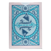 A Bicycle Disney Vaiana kártyajáték hátlapja, amelyen polinéz minták és Vaiana hajója látható tengerkék árnyalatokban.