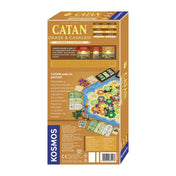 A Catan: Orase & Cavaleri – Extensie 5-6 jucători társasjáték dobozának hátlapja, részletes leírással és a játéktábla illusztrációjával, amely bemutatja a bővítés tartalmát és a játékmenetet.